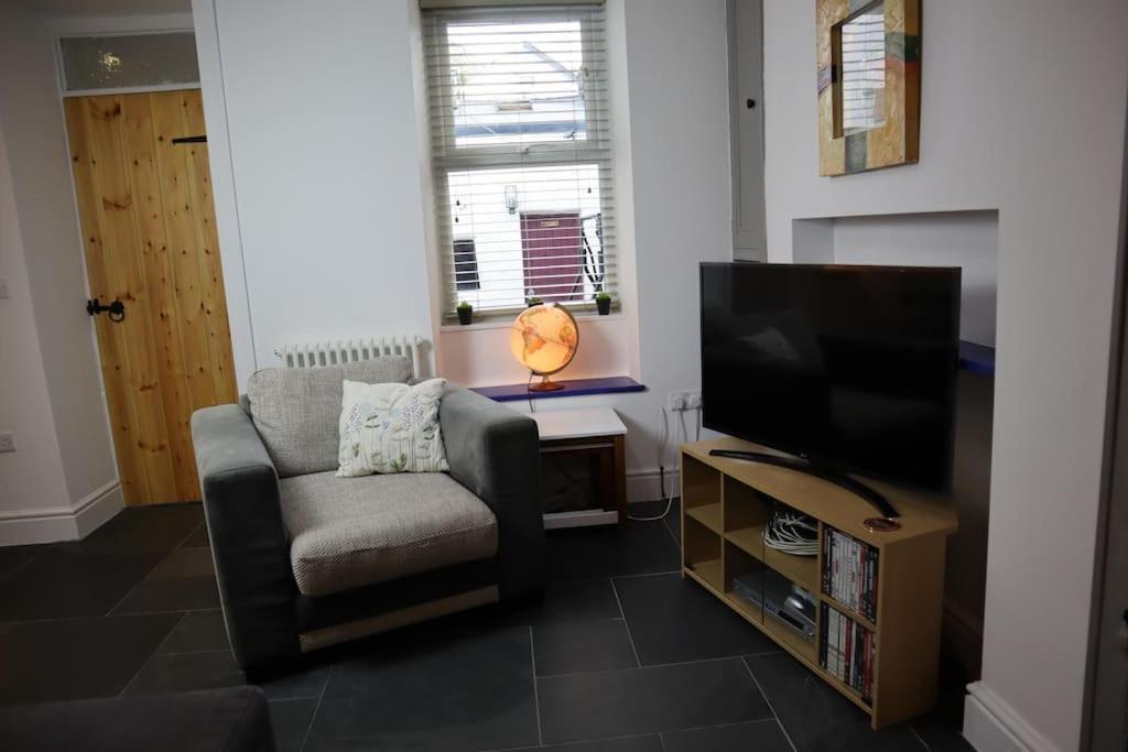 Dol Bach - Your Homely Welsh Cottage In The Heart Of Snowdonia Blaenau Ffestiniog Exterior photo